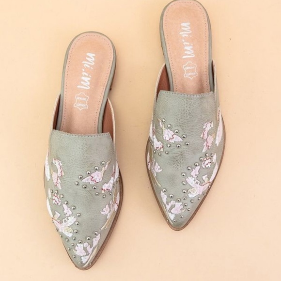 Mint Gray Floral Embroidered Flats - Picture 3 of 4
